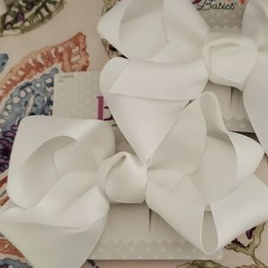 Hair bows